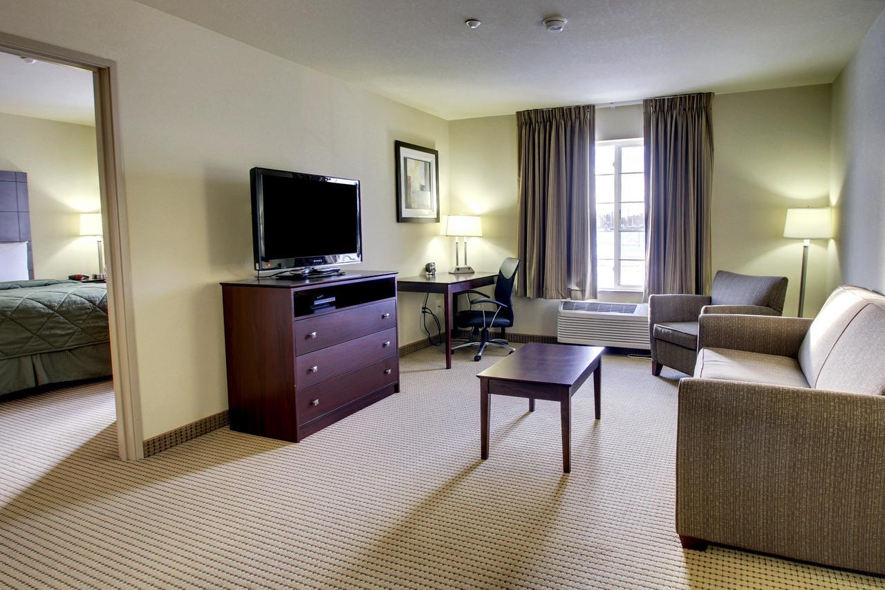 Cobblestone Inn And Suites - Eaton 외부 사진