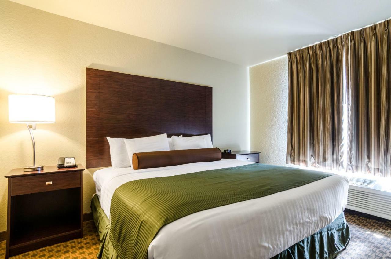 Cobblestone Inn And Suites - Eaton 외부 사진
