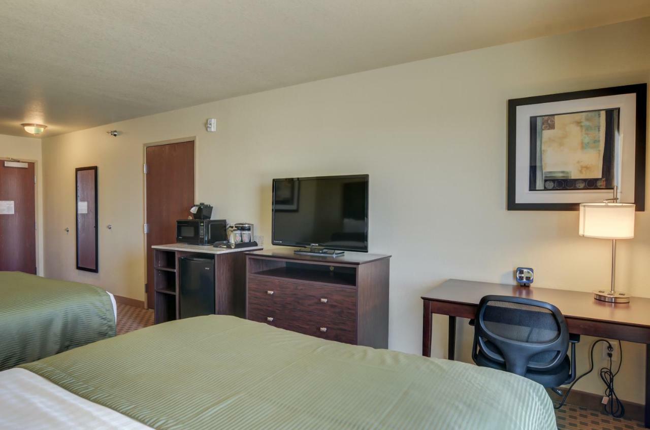 Cobblestone Inn And Suites - Eaton 외부 사진